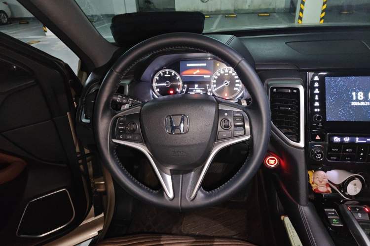 Used Honda UR-V 2017 370TURBO Four-Wheel Drive Prestige Edition China V Steering Wheel