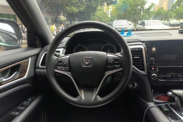 Used Honda UR-V 2017 240TURBO Two-Wheel Drive Classic Edition China V Steering Wheel