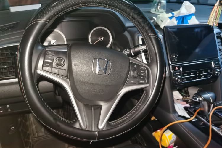 Used Honda UR-V 2017 240TURBO Two-Wheel Drive Luxury Edition China V Steering Wheel