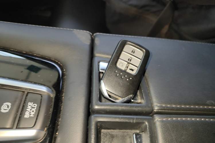 Used Honda UR-V 2017 370TURBO 2WD Prestige Edition China V Vehicle Key