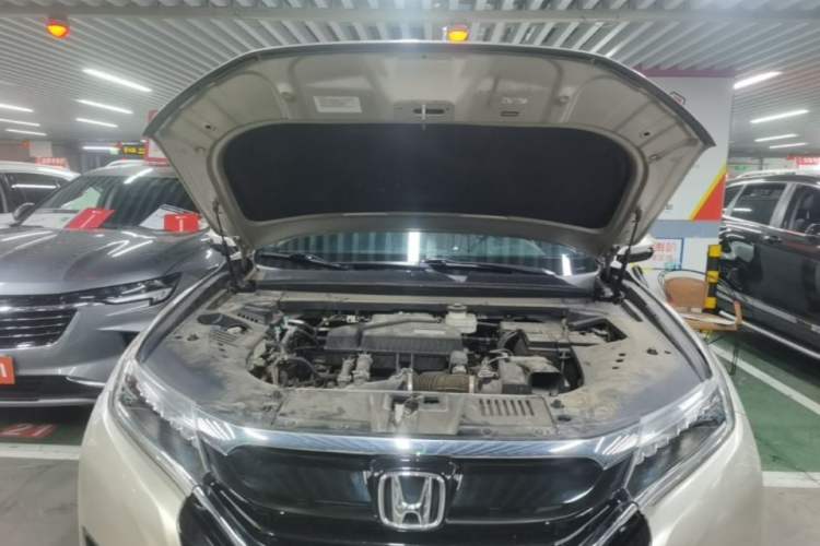Used Honda UR-V 2017 240TURBO Two-Wheel Drive Luxury Edition China V Engine Bay