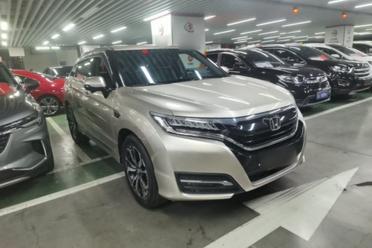 Used Honda UR-V 2017 240TURBO Two-Wheel Drive Luxury Edition China V Front Right 45 Deg