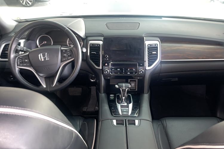 Used Honda UR-V 2017 240TURBO Two-Wheel Drive Luxury Edition China V Interior 3