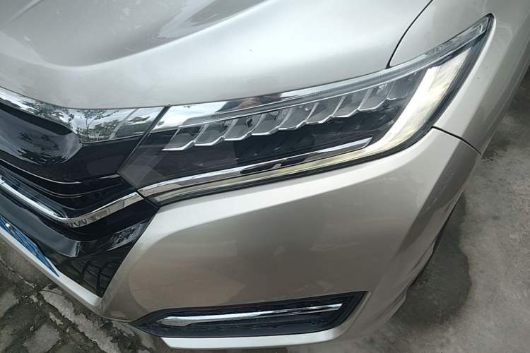 Used Honda UR-V 2017 370TURBO 2WD Prestige Edition China V Left Front Headlight