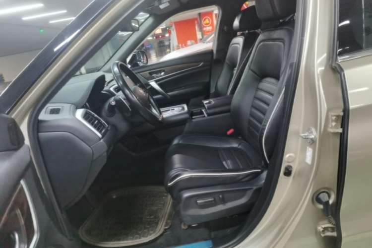 Used Honda UR-V 2017 240TURBO Two-Wheel Drive Luxury Edition China V Left Front Seat