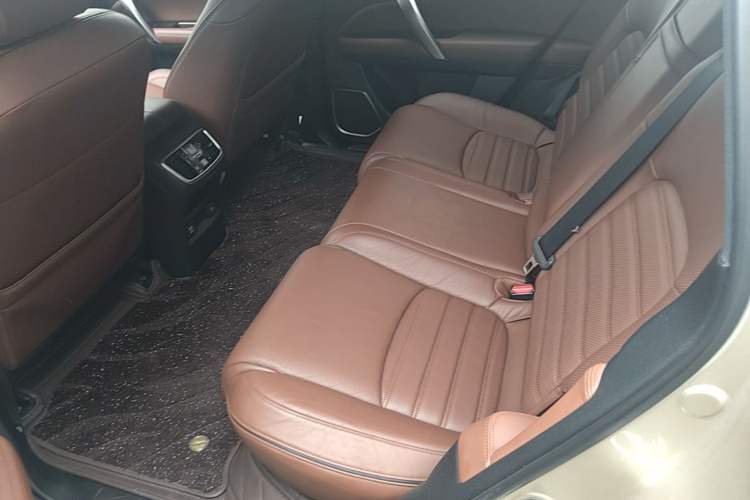 Used Honda UR-V 2017 370TURBO 2WD Prestige Edition China V Left Rear Seat