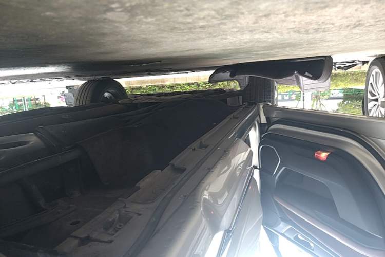 Used Honda UR-V 2017 370TURBO 2WD Prestige Edition China V Left Side Sill