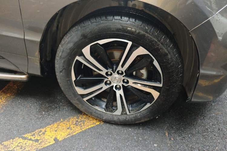 Used Honda UR-V 2017 370TURBO Four-Wheel Drive Prestige Edition China V Right Front Wheel Hub