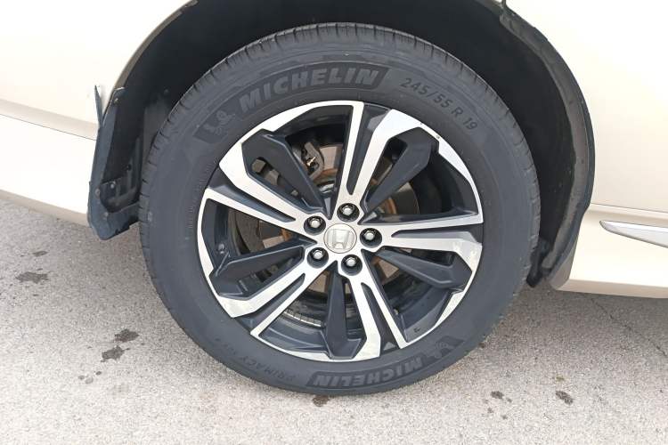 Used Honda UR-V 2017 370TURBO Four-Wheel Drive Prestige Edition China V Right Rear Wheel Hub