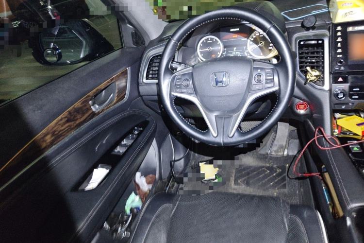 Used Honda UR-V 2017 370TURBO 2WD Prestige Edition China V Steering Wheel