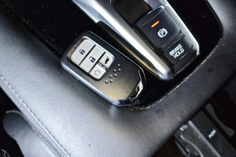 Used Honda UR-V 2017 370TURBO 2WD Prestige Edition China V Vehicle Key