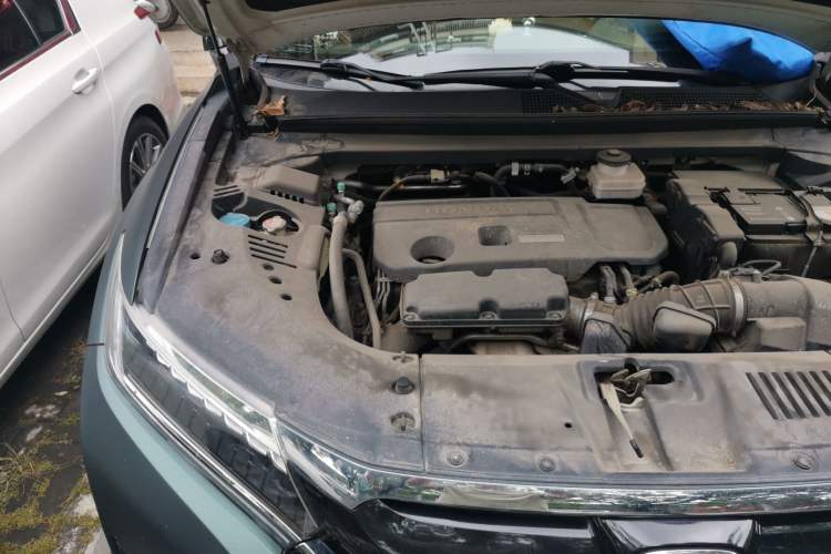 Used Honda UR-V 2017 370TURBO Four-Wheel Drive Prestige Edition China V Engine Bay Right