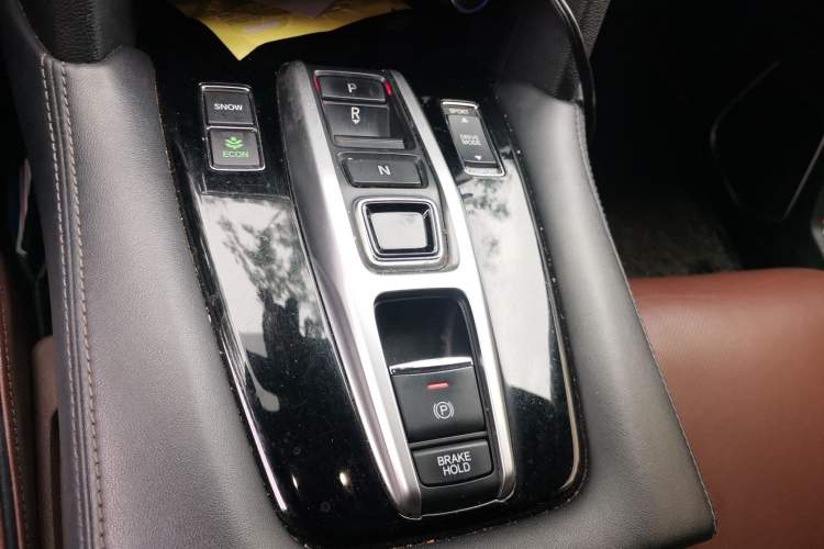 Used Honda UR-V 2017 370TURBO Four-Wheel Drive Prestige Edition China V Gear Lever
