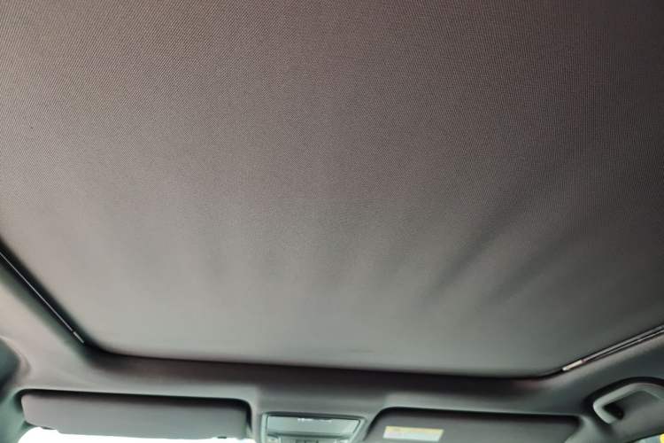 Used Honda UR-V 2017 240TURBO Two-Wheel Drive Classic Edition China V Headliner