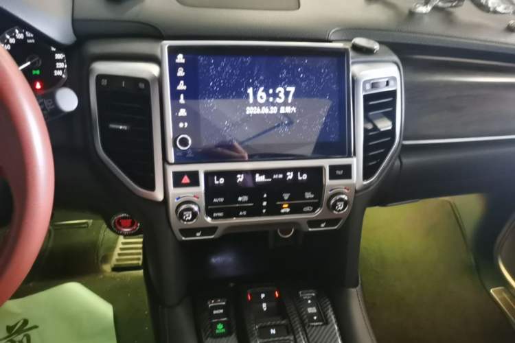 Used Honda UR-V 2017 370TURBO Four-Wheel Drive Prestige Edition China V Audio And AC Panel