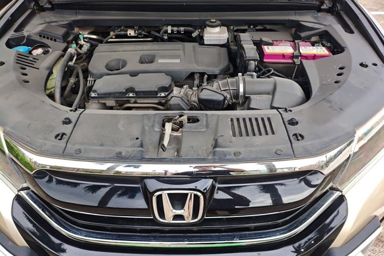 Used Honda UR-V 2017 370TURBO Four-Wheel Drive Prestige Edition China V Engine Bay