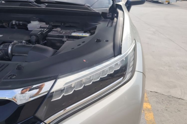 Used Honda UR-V 2017 370TURBO Four-Wheel Drive Prestige Edition China V Engine Bay Left