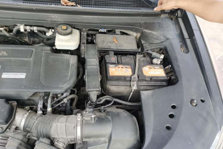 Used Honda UR-V 2017 370TURBO 2WD Prestige Edition China V Engine Bay Left