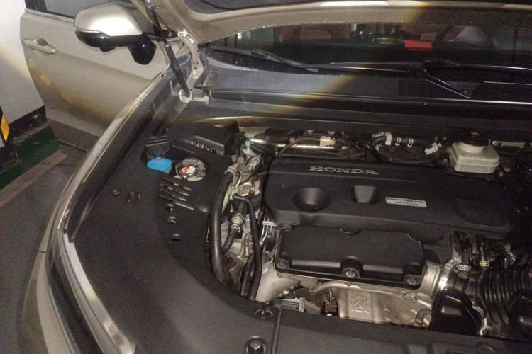 Used Honda UR-V 2017 370TURBO Four-Wheel Drive Prestige Edition China V Engine Bay Right
