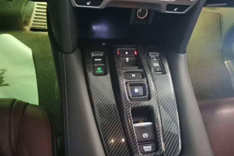 Used Honda UR-V 2017 370TURBO Four-Wheel Drive Prestige Edition China V Gear Lever