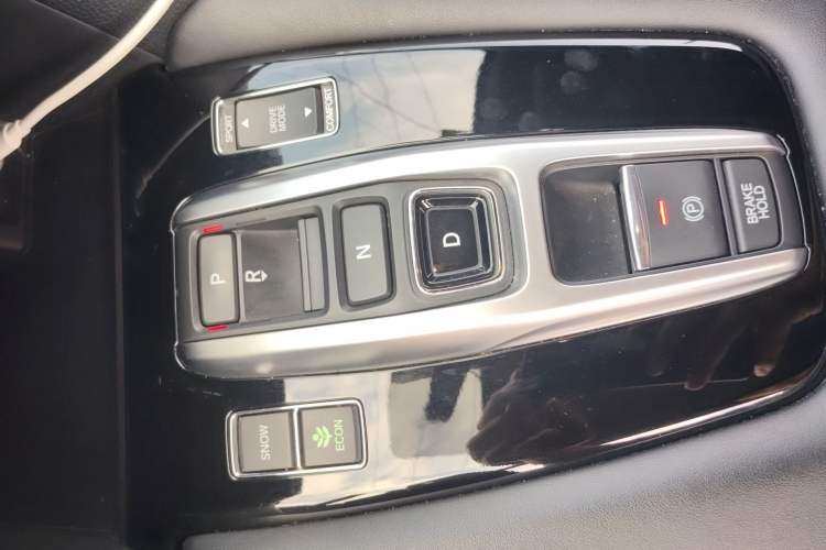 Used Honda UR-V 2017 370TURBO Four-Wheel Drive Prestige Edition China V Gear Lever