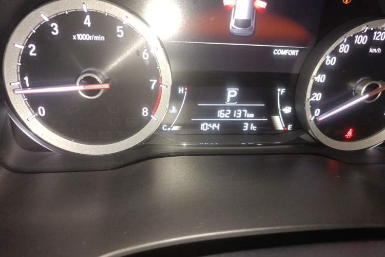 Used Honda UR-V 2017 370TURBO Four-Wheel Drive Prestige Edition China V Odometer Close Up