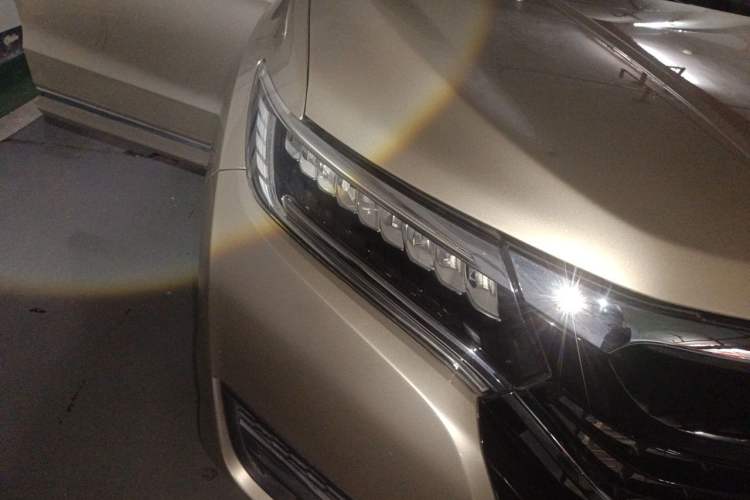Used Honda UR-V 2017 370TURBO Four-Wheel Drive Prestige Edition China V Right Front Headlight