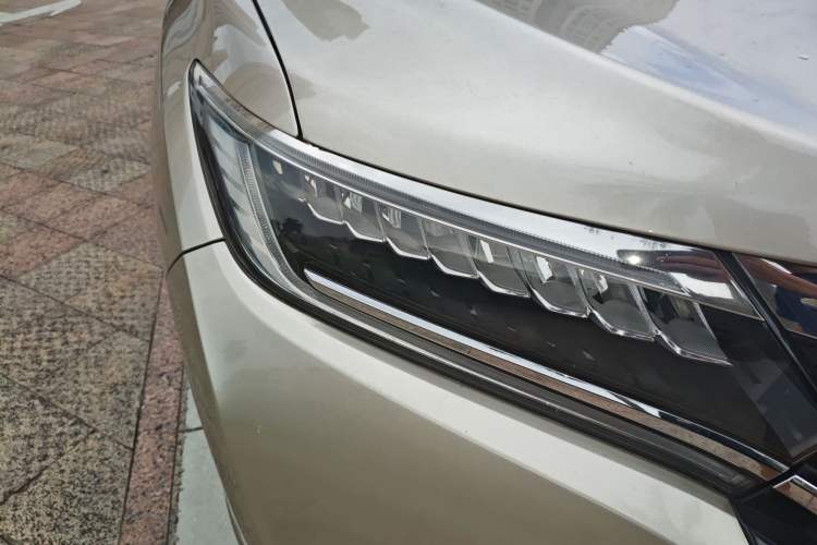 Used Honda UR-V 2017 370TURBO Four-Wheel Drive Prestige Edition China V Right Front Headlight