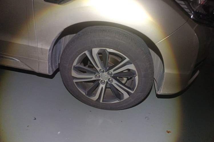 Used Honda UR-V 2017 370TURBO Four-Wheel Drive Prestige Edition China V Right Front Wheel Hub