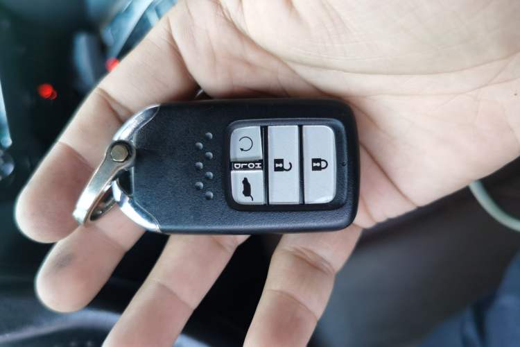 Used Honda UR-V 2017 370TURBO 2WD Prestige Edition China V Vehicle Key