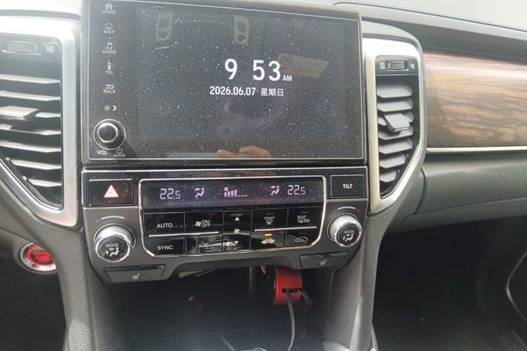 Used Honda UR-V 2017 370TURBO 2WD Prestige Edition China V Audio And AC Panel