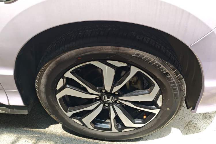 Used Honda UR-V 2017 240TURBO Two-Wheel Drive Classic Edition China V Right Front Wheel Hub