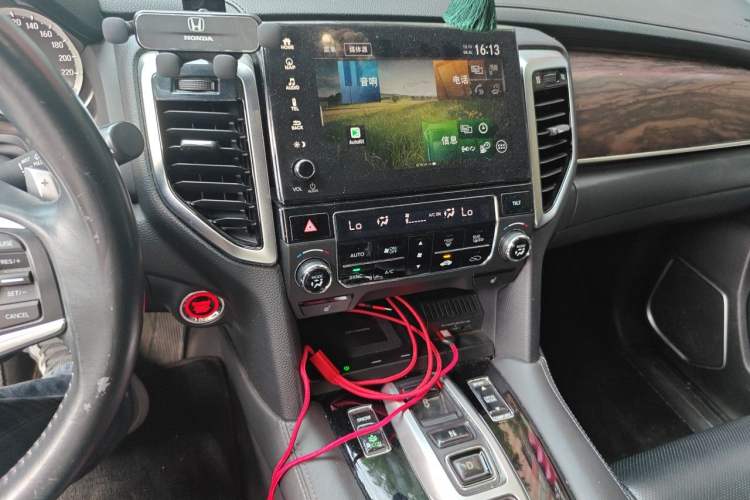 Used Honda UR-V 2017 370TURBO Four-Wheel Drive Prestige Edition China V Audio And AC Panel