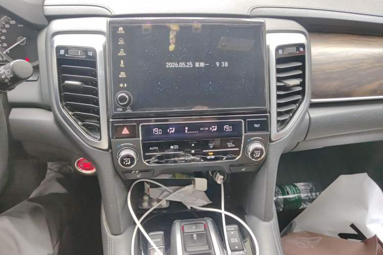 Used Honda UR-V 2017 370TURBO Four-Wheel Drive Prestige Edition China V Audio And AC Panel
