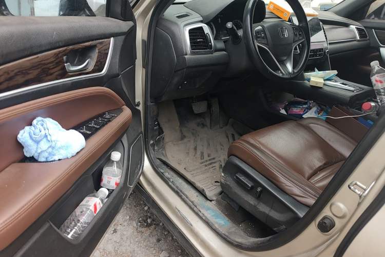 Used Honda UR-V 2017 370TURBO 2WD Prestige Edition China V Driver Seat