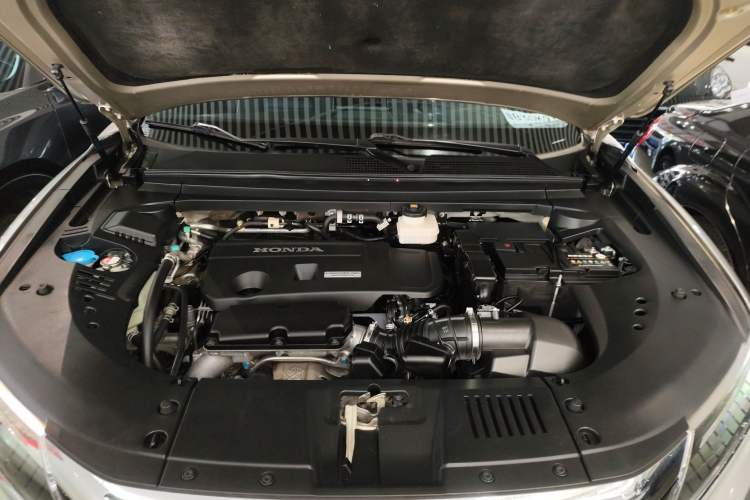 Used Honda UR-V 2017 370TURBO Four-Wheel Drive Prestige Edition China V Engine Bay