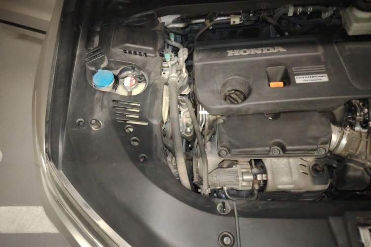 Used Honda UR-V 2017 370TURBO 2WD Prestige Edition China V Engine Bay Right