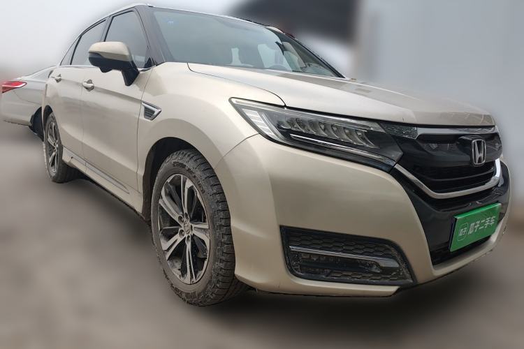Used Honda UR-V 2017 370TURBO 2WD Prestige Edition China V Front Right 45 Deg