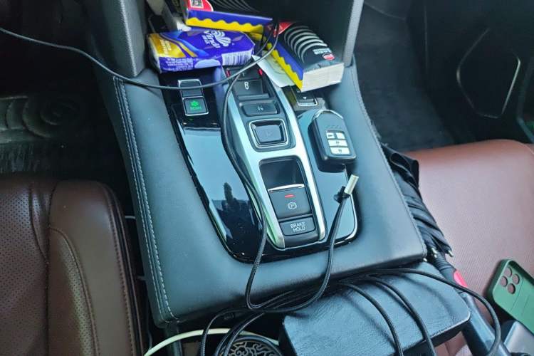 Used Honda UR-V 2017 370TURBO Four-Wheel Drive Prestige Edition China V Gear Lever