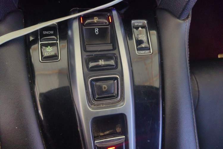 Used Honda UR-V 2017 370TURBO 2WD Prestige Edition China V Gear Lever