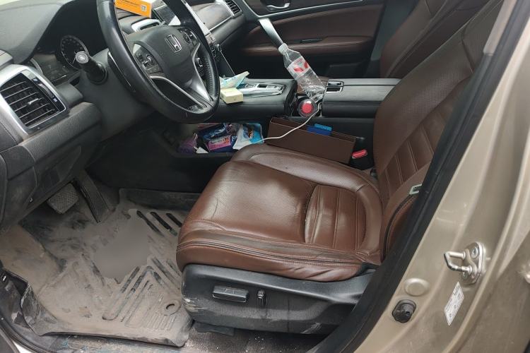 Used Honda UR-V 2017 370TURBO 2WD Prestige Edition China V Left Front Seat