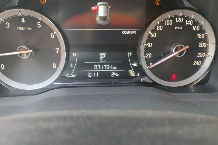 Used Honda UR-V 2017 370TURBO 2WD Prestige Edition China V Odometer Close Up