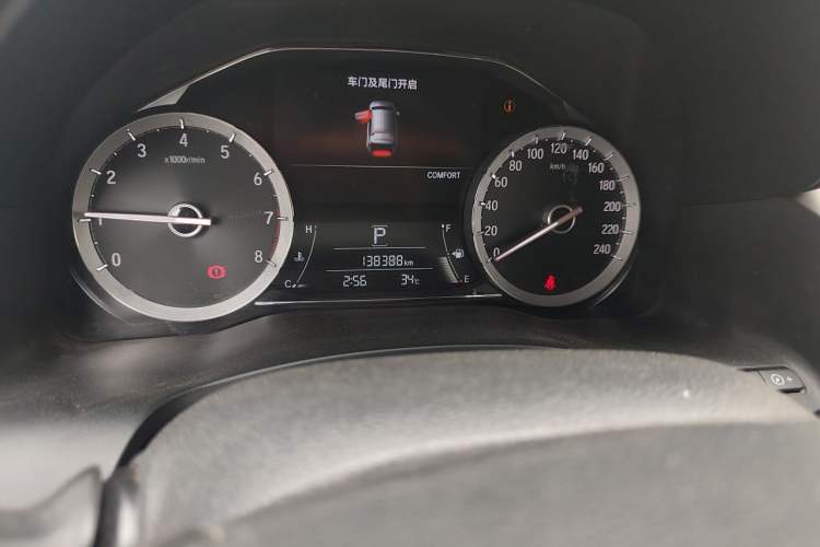 Used Honda UR-V 2017 370TURBO 2WD Prestige Edition China V Odometer Close Up
