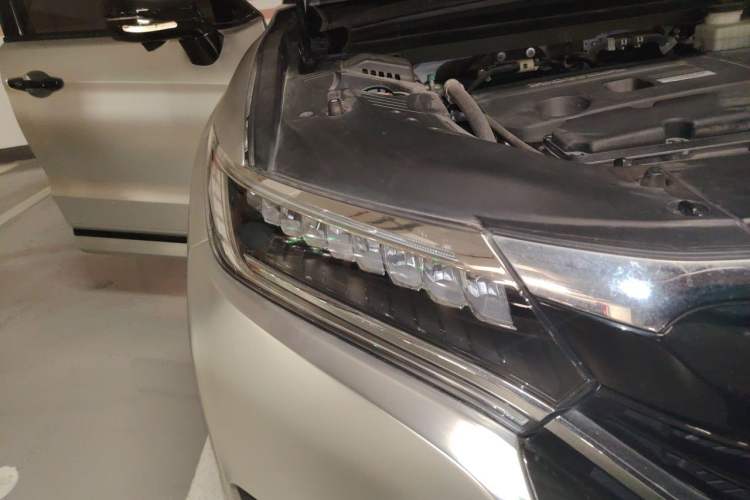 Used Honda UR-V 2017 370TURBO 2WD Prestige Edition China V Right Front Headlight