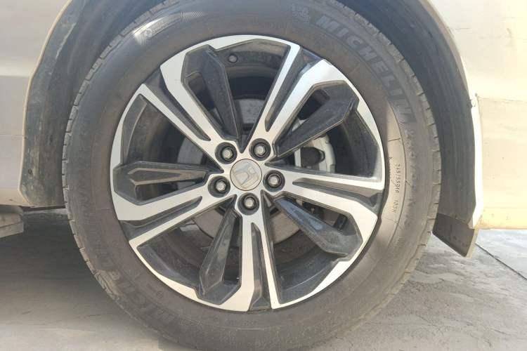 Used Honda UR-V 2017 370TURBO 2WD Prestige Edition China V Right Front Wheel Hub
