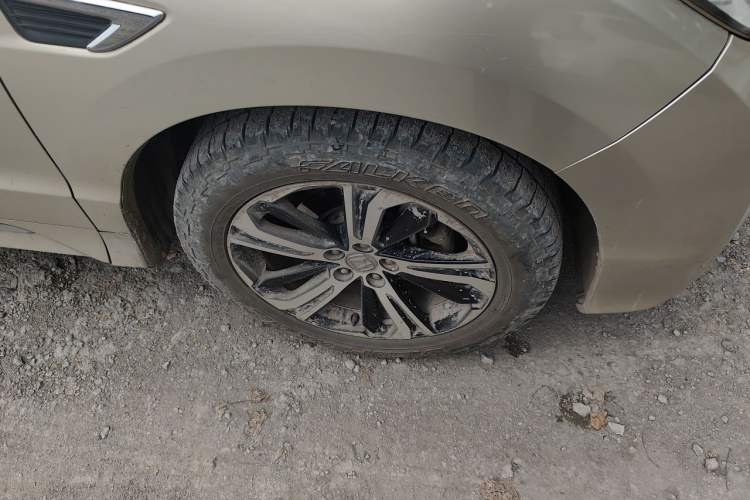 Used Honda UR-V 2017 370TURBO 2WD Prestige Edition China V Right Front Wheel Hub