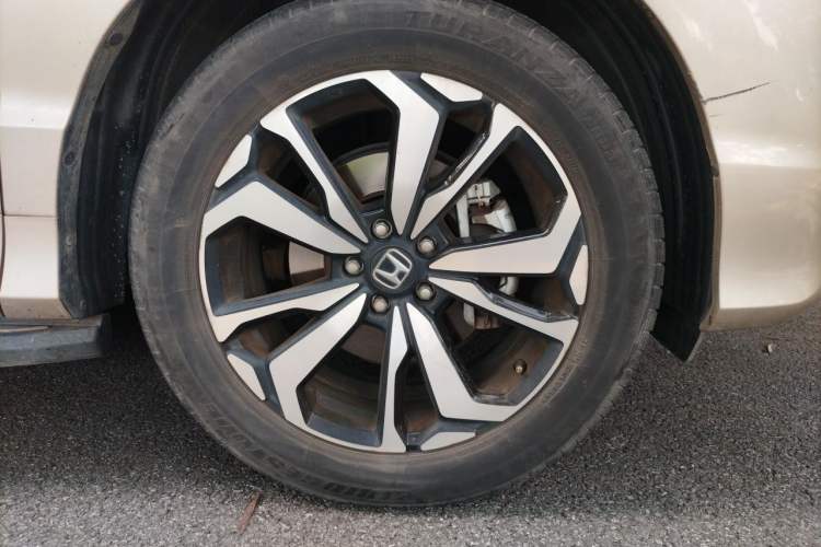 Used Honda UR-V 2017 240TURBO Two-Wheel Drive Classic Edition China VI Right Front Wheel Hub