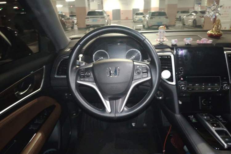 Used Honda UR-V 2017 370TURBO 2WD Prestige Edition China V Steering Wheel