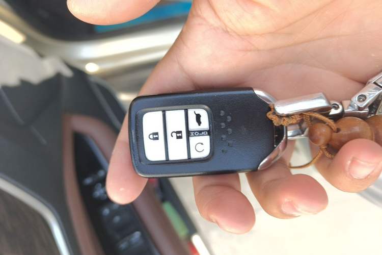 Used Honda UR-V 2017 370TURBO 2WD Prestige Edition China V Vehicle Key