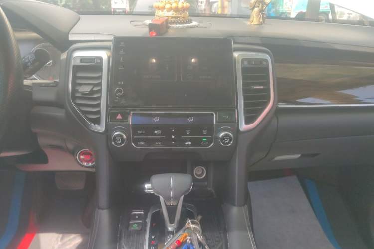 Used Honda UR-V 2017 240TURBO Two-Wheel Drive Classic Edition China V Audio And AC Panel